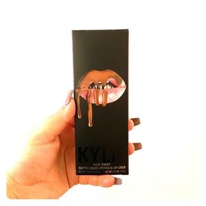 KYLIE JENNER ULTA BEAUTY LIP KIT *NEW*
